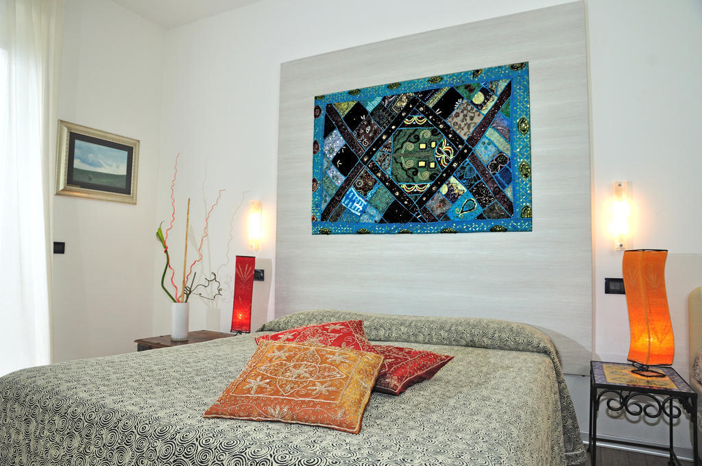 Hotel Gambrinus Riccione Rum bild
