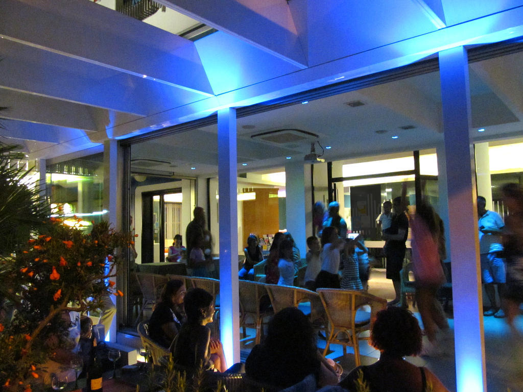 Hotel Gambrinus Riccione Exteriör bild